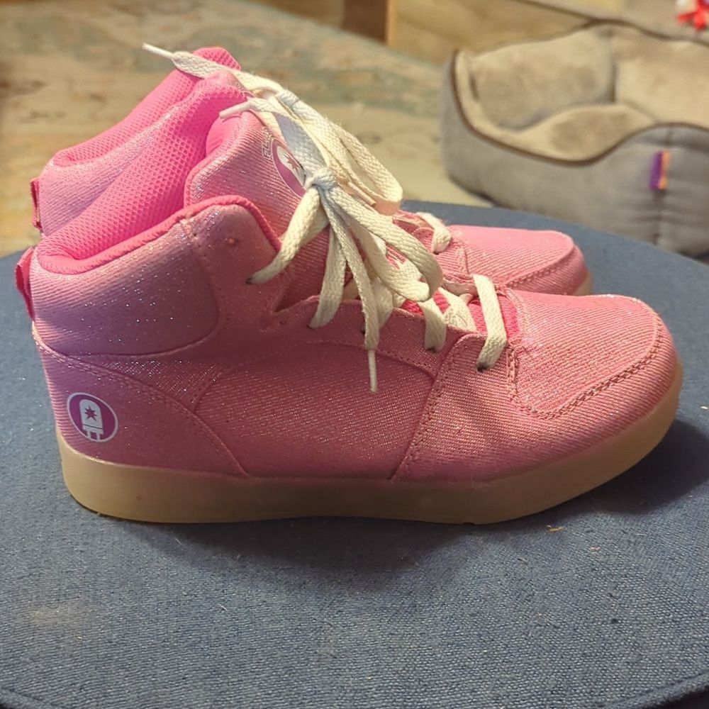 Fuscia Rechargeable Color Changing Light Up LED pink sparkle Hi top, dance shoe - Picture 6 of 12